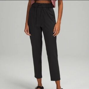 Lululemon Stretch High Rise 7/8 Length Pant 25" size 4